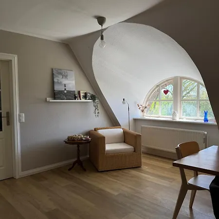 Reet-denkmal Am Elbstrand Appartement *